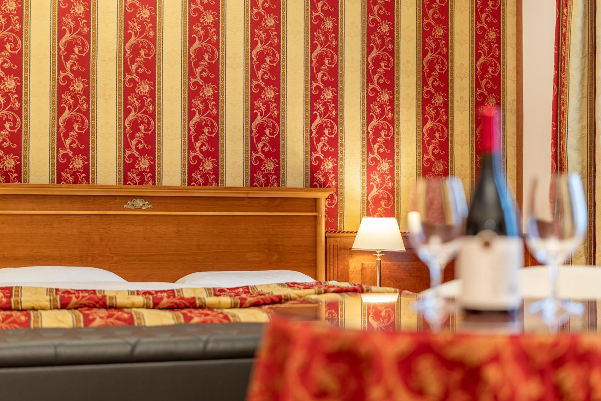 Hotel Neue Post I Self Check-In Innsbruck Eksteriør bilde