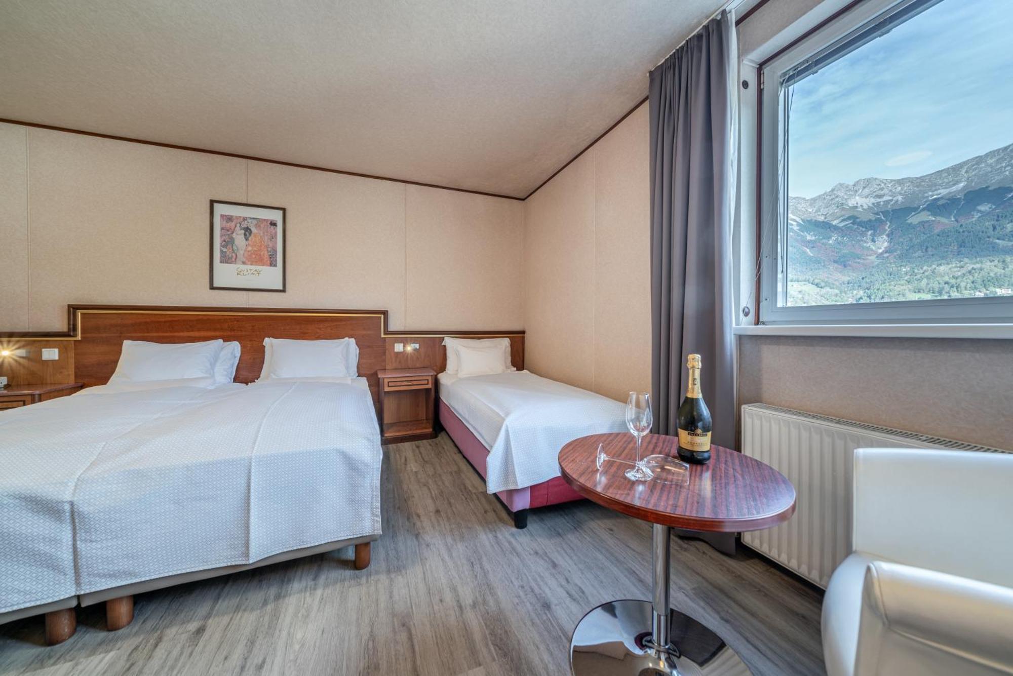 Hotel Neue Post I Self Check-In Innsbruck Eksteriør bilde